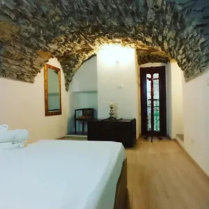 Incantevole La Grotta Apricale