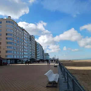  Appartement Jo Vlak Bij Zee België